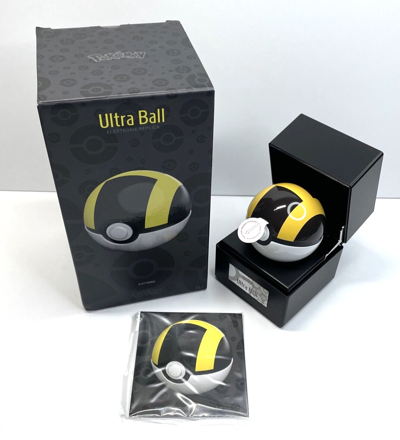 Pokemon - Ultra Ball Prop Replica